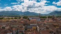 Beau Fond d'Écran d'un Village Montagnard