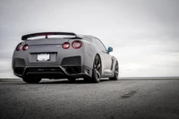 Nissan GT-R: Fondo de pantalla espectacular de auto deportivo