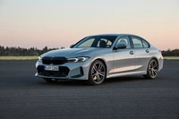 Téléchargez le fond d'écran BMW 330i M Sport 2022 en superbe 5k