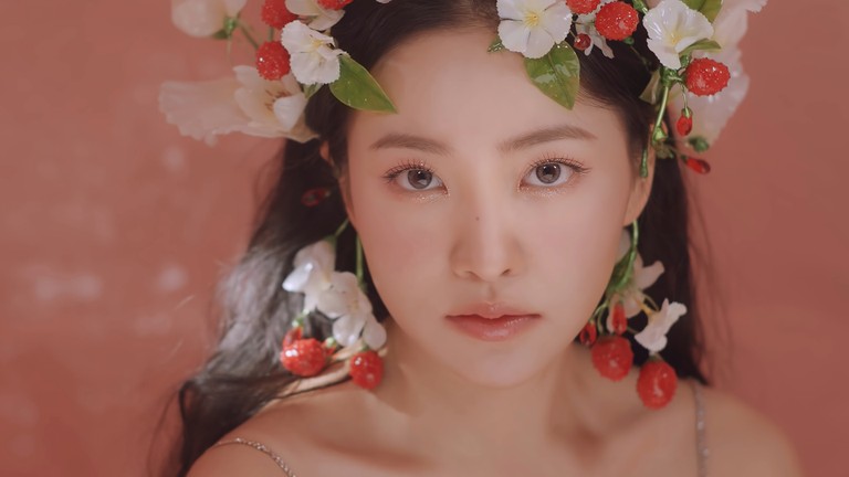 Explore Yeri's Enchanting Look from Feel My Rhythm