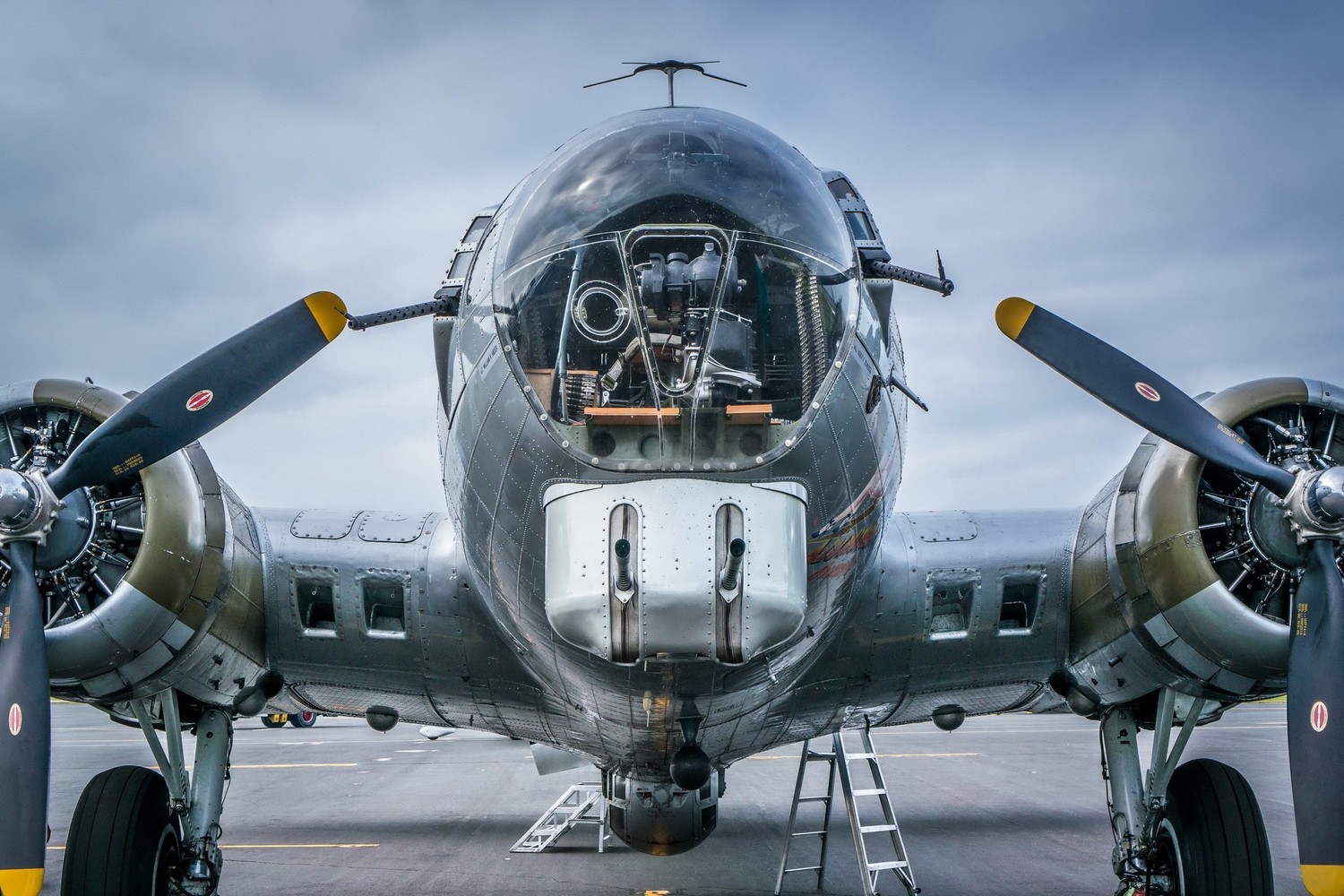 Explore Stunning Boeing B-17 Flying Fortress Wallpaper