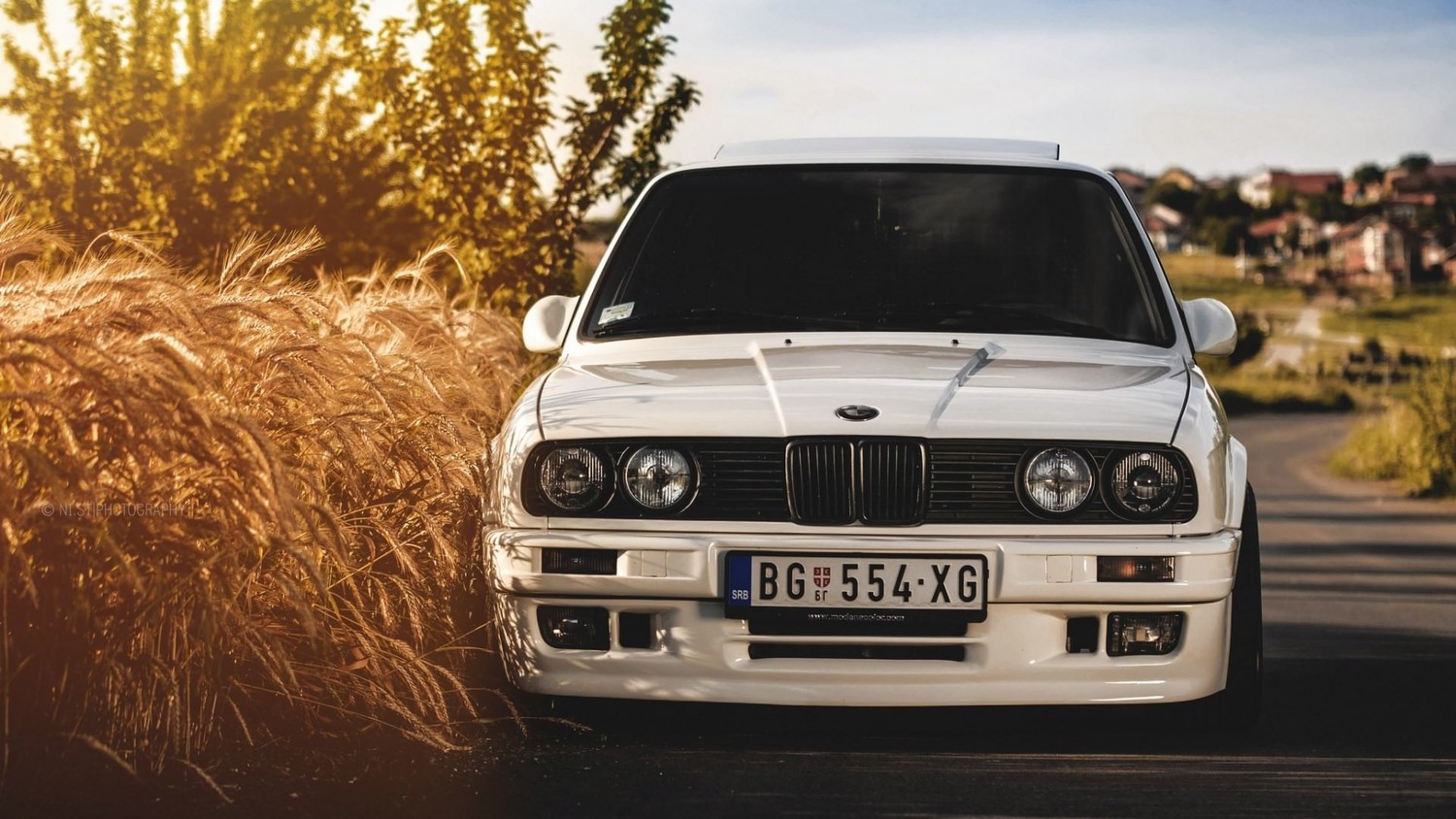 BMW M3 E30: A Classic Sports Car Wallpaper