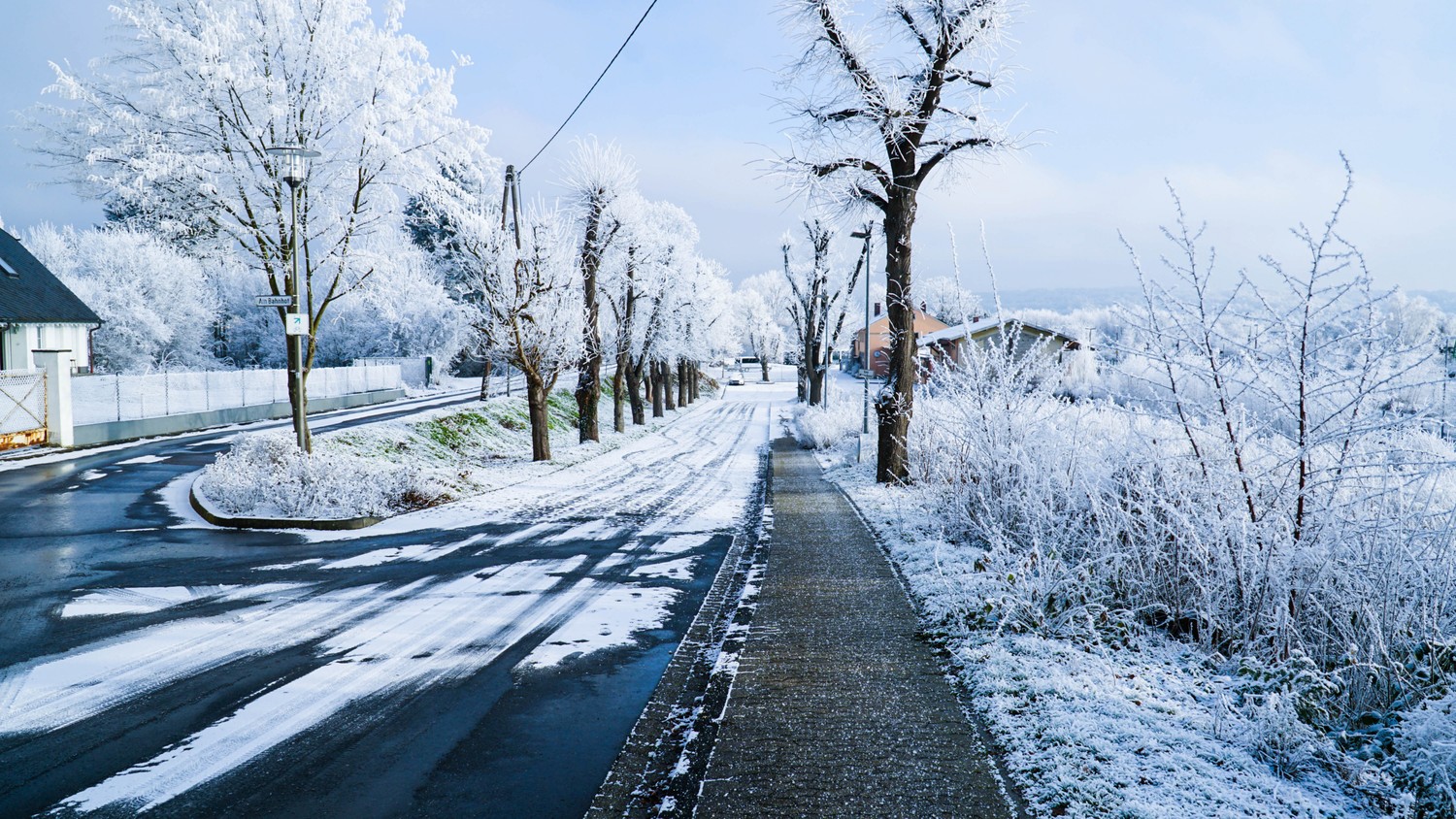 Captivating Winter Cityscape Wallpaper