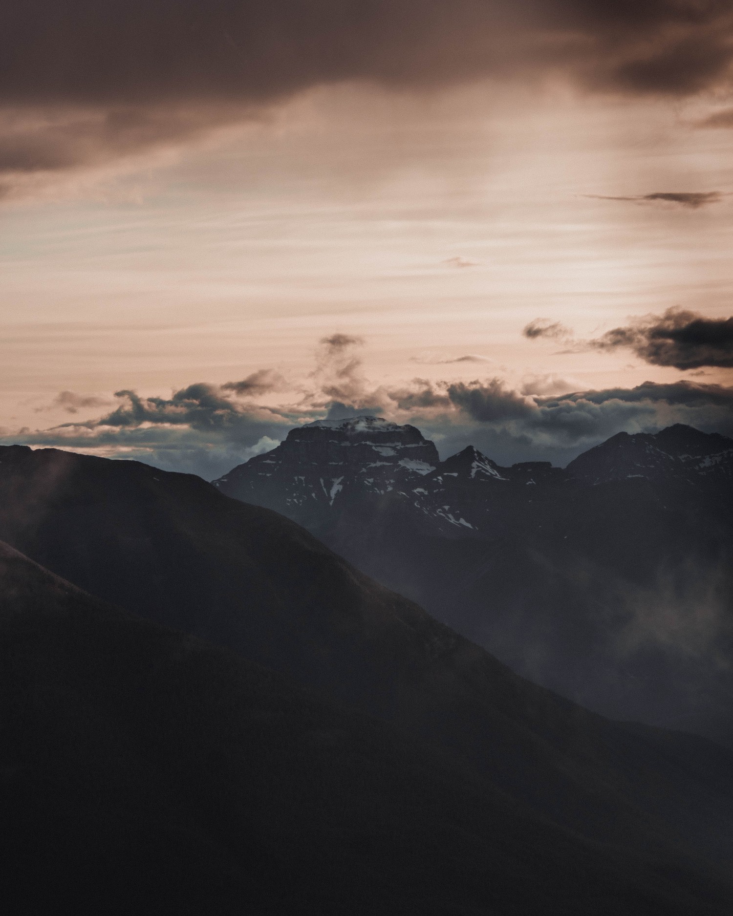 Breathtaking Mountain Ridge at Sunrise