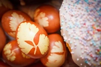 Fondo de Pastel y Huevos de Pascua para Celebraciones Dulces