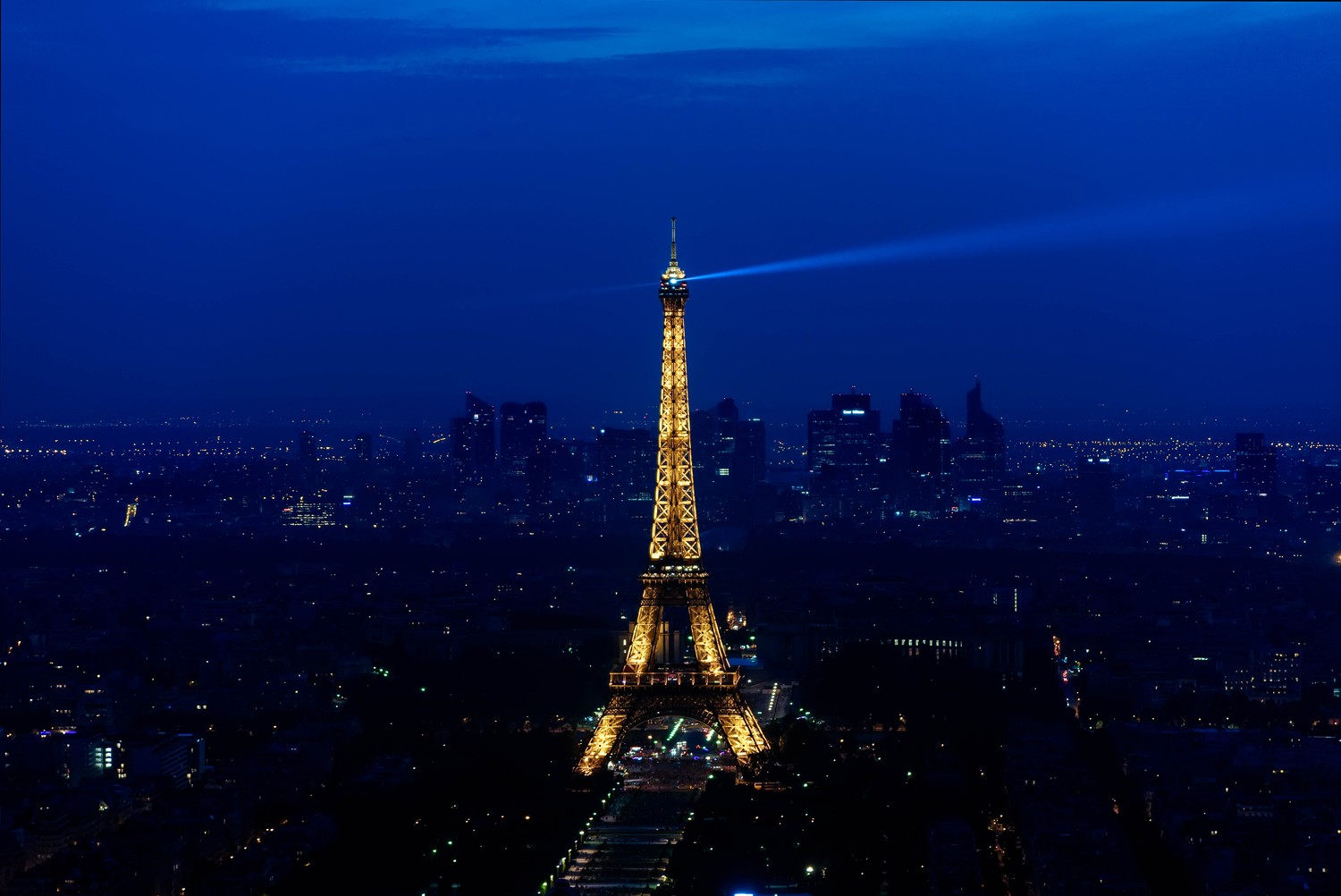 Download Captivating Eiffel Tower Night Cityscape Wallpaper