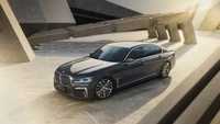 Explora el Exquisito BMW 740Li M Sport Individual en 4K