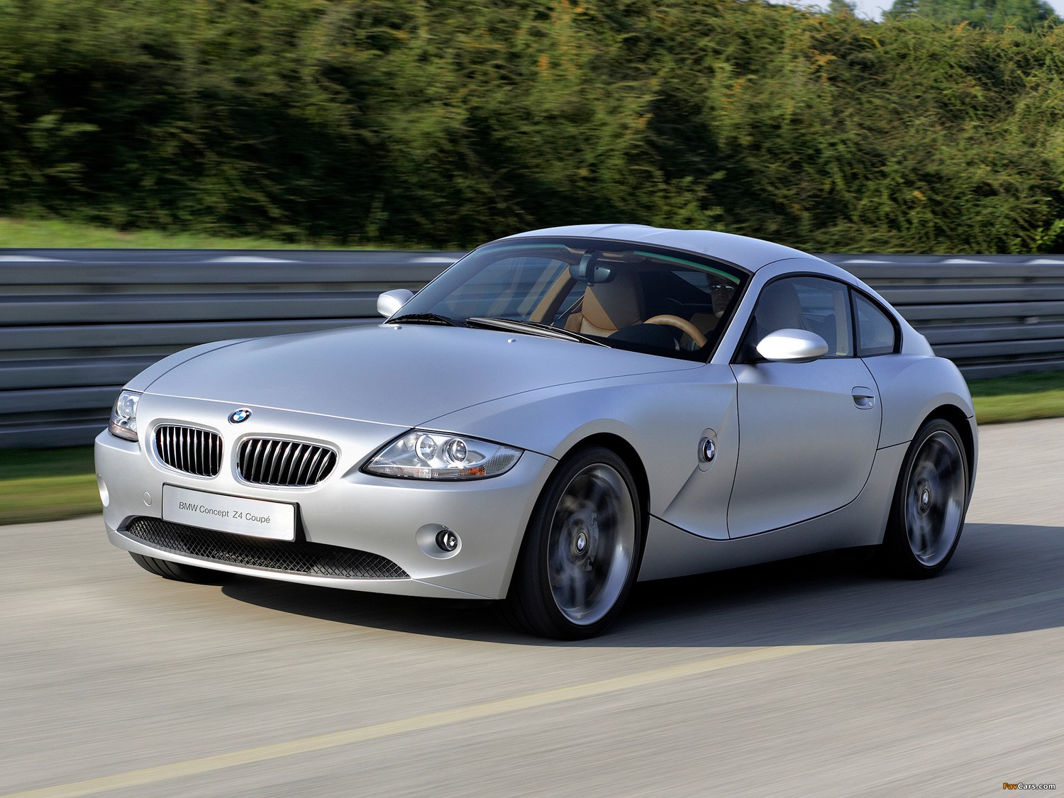 High-Quality BMW Z4 Coupe Wallpaper