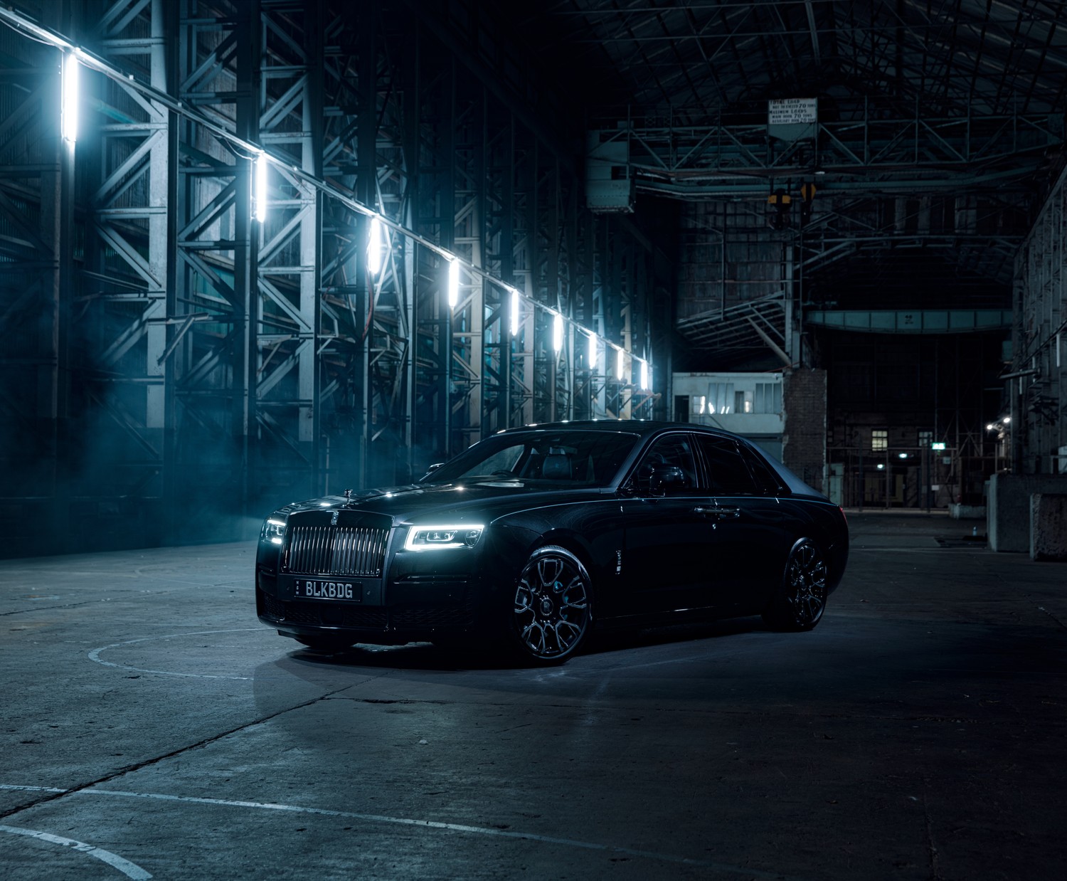 Explore the Rolls Royce Black Badge Ghost Wallpaper in 8K