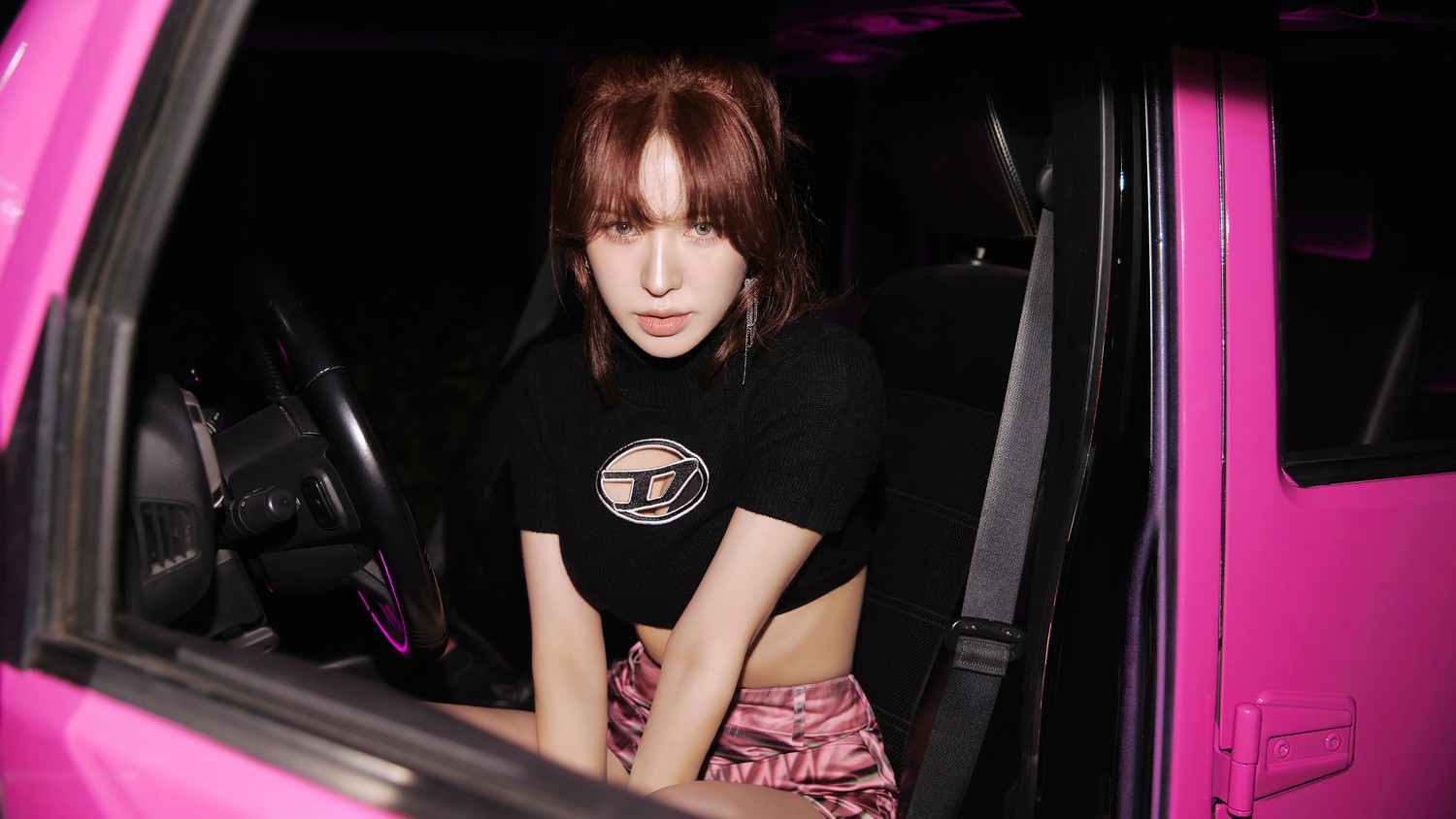 Download Stunning Wallpaper of Wendy from Red Velvet