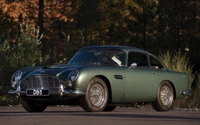 Superbe Papier Peint Aston Martin DB5 pour les Passionnés