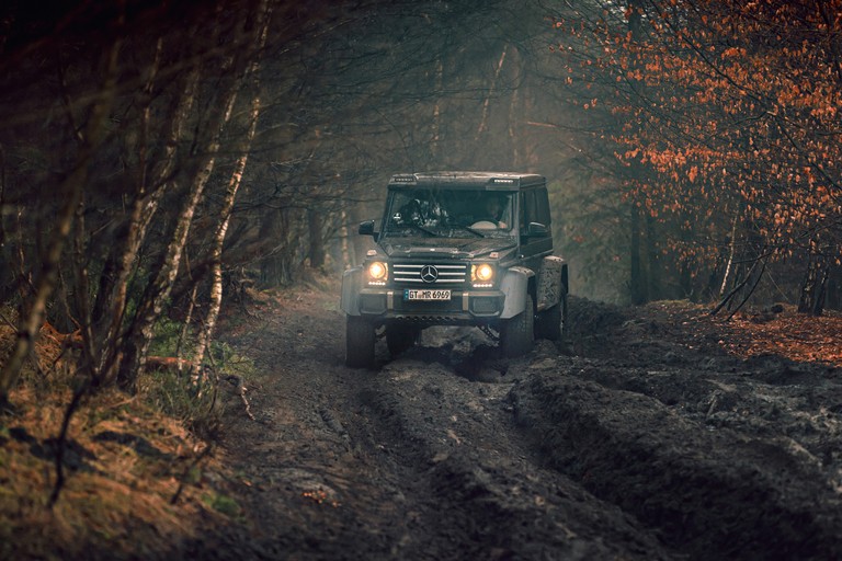 Explore Our Mercedes Benz G500 4x4 Off-Road Wallpaper