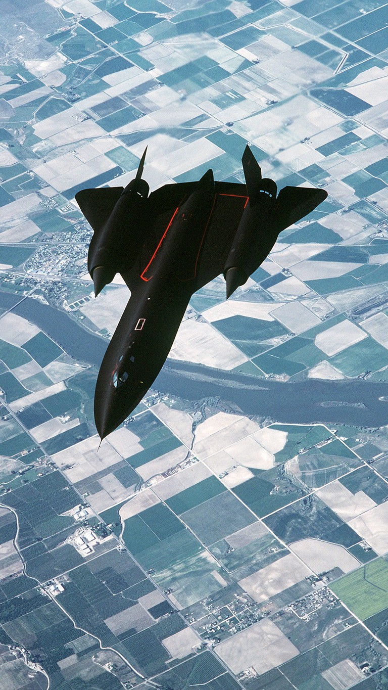 Stunning Lockheed SR-71 Blackbird Wallpaper