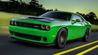 Dodge Challenger Hellcat : Le Fond d'Écran Ultime pour Muscle Car