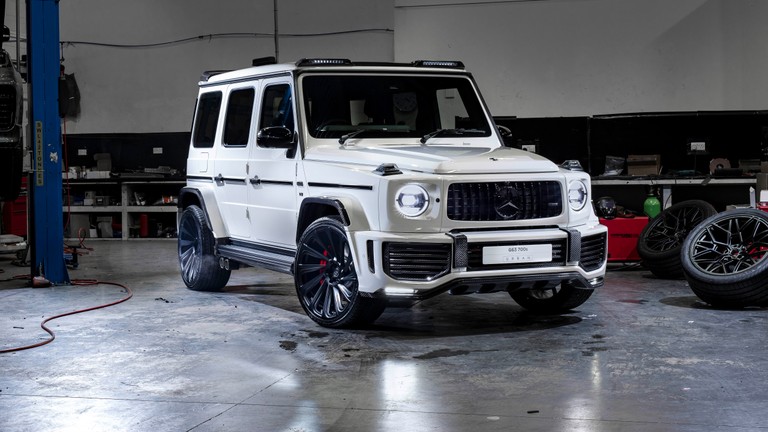 Download Your Favorite Mercedes AMG G 63 Wallpaper in High Resolution