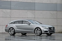 Elegante Fondo de Pantalla de Mercedes Benz CLS Class para Aficionados a los Coches