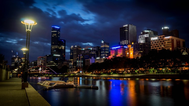 Download the Captivating Melbourne Cityscape Wallpaper