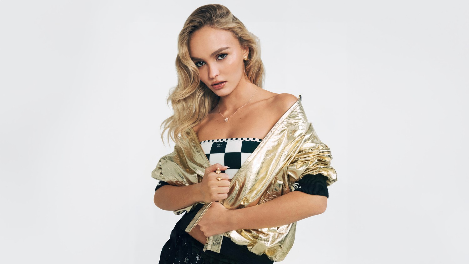 Lily-Rose Depp Wallpaper Collection