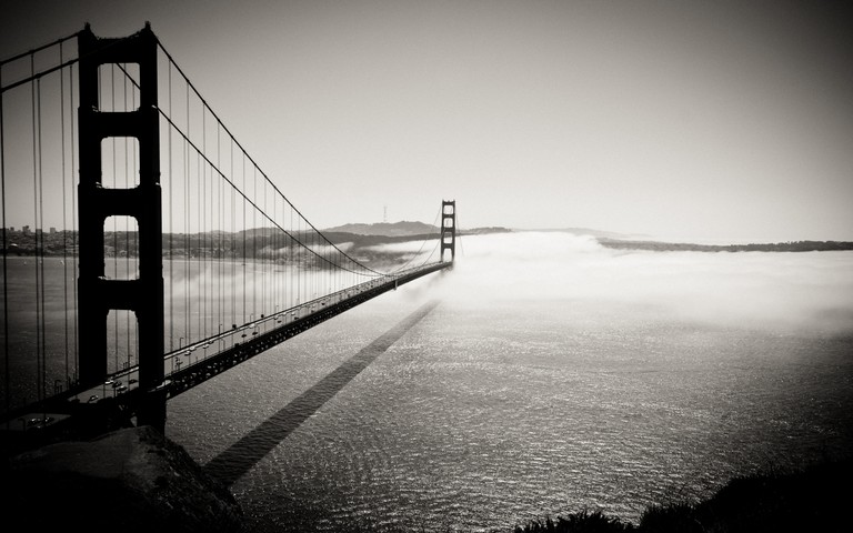 Golden Gate Bridge: A Mesmerizing Black and White View